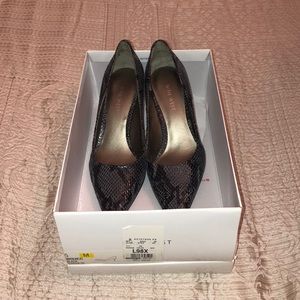 Nine West Size 5 Snakeskin Heels, Light Wear!